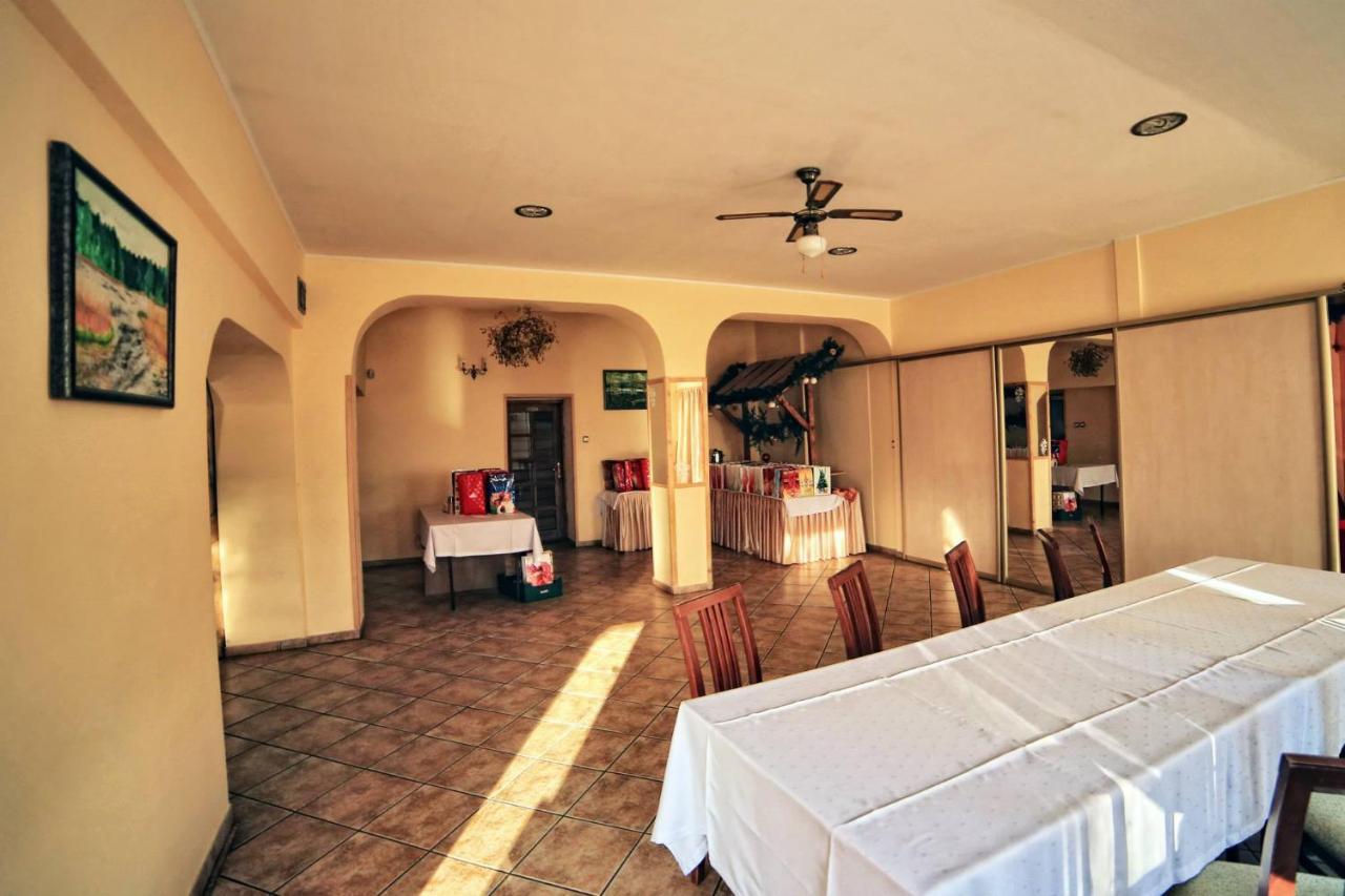 Folwark Tumiany Pokoje & Restauracja Bagian luar foto