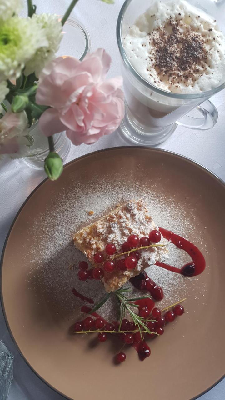 Folwark Tumiany Pokoje & Restauracja Bagian luar foto
